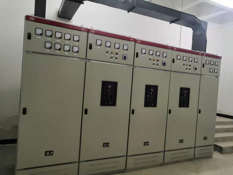 低壓抽出式開關(guān)柜 GGD (3).jpg