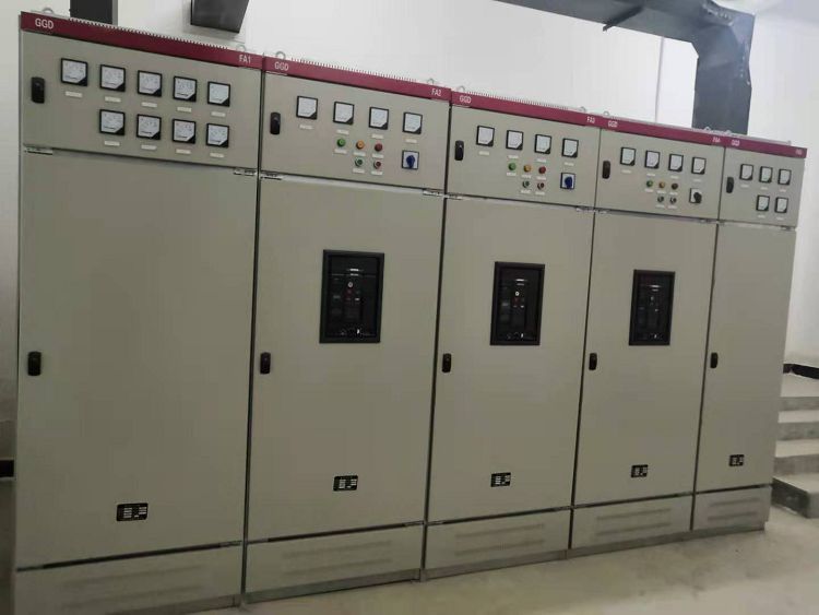 低壓抽出式開關(guān)柜 GGD (4).jpg